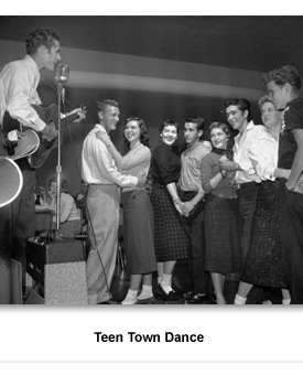 CW/CRM Teens and Fun 01 Teen Town Dance