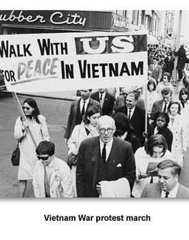 Information Politics 05 Vietnam Protest